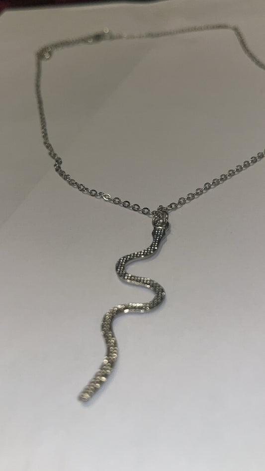 Silver necklace: Snake design